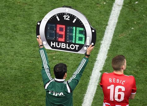 du hublot en anglais|Hublot meaning in football.